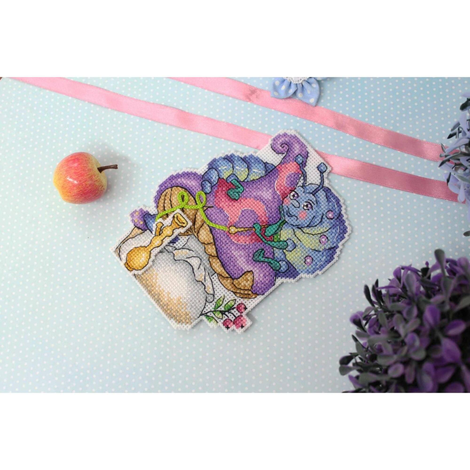 MP Studia Wise Caterpillar Plastic Canvas Counted Cross Stitch Kit